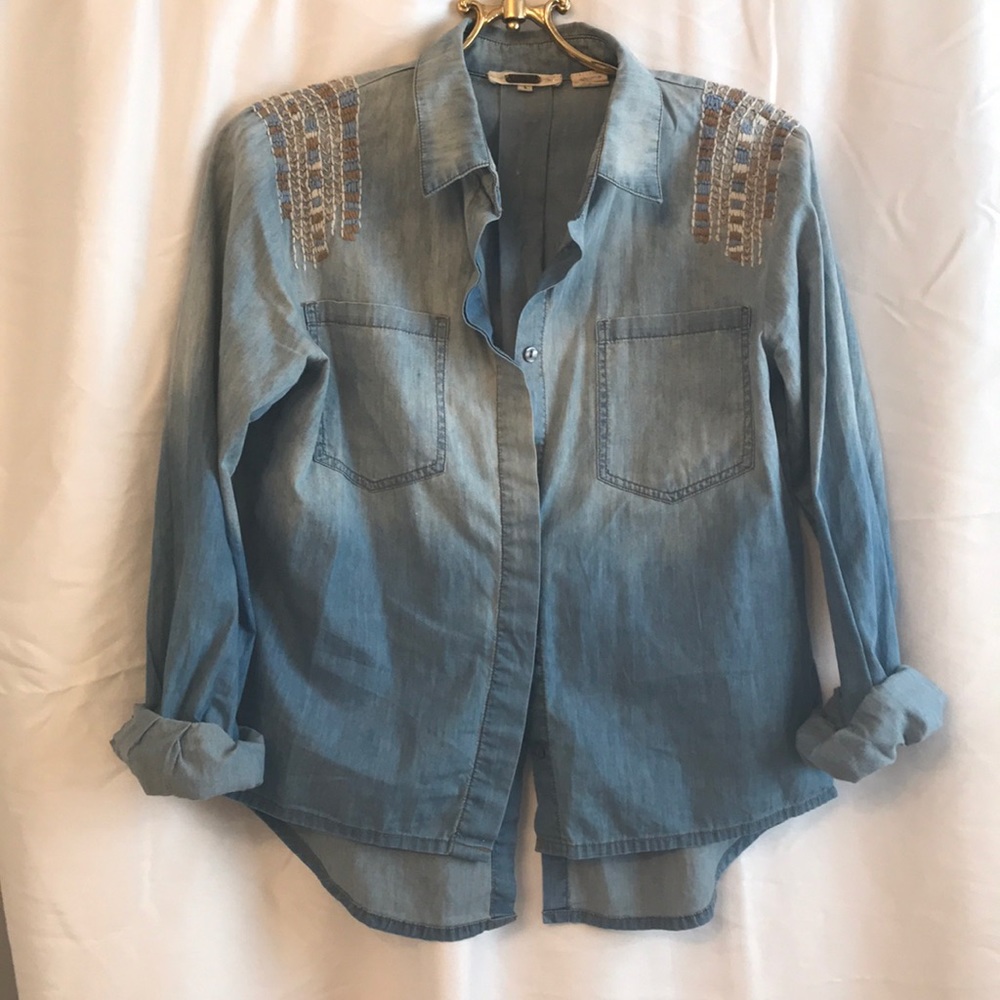 Miss Me ombré denim button down top